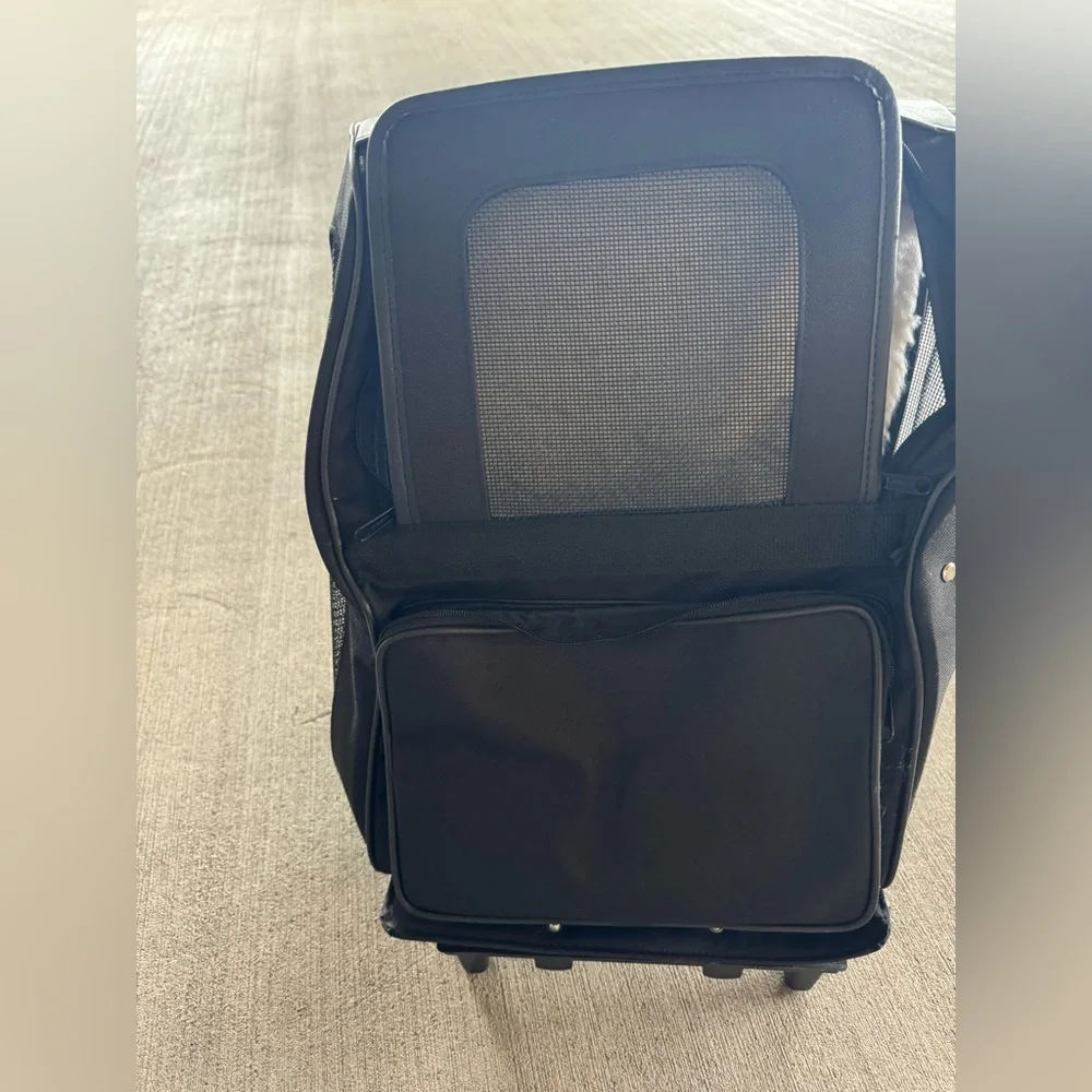 dog carrier